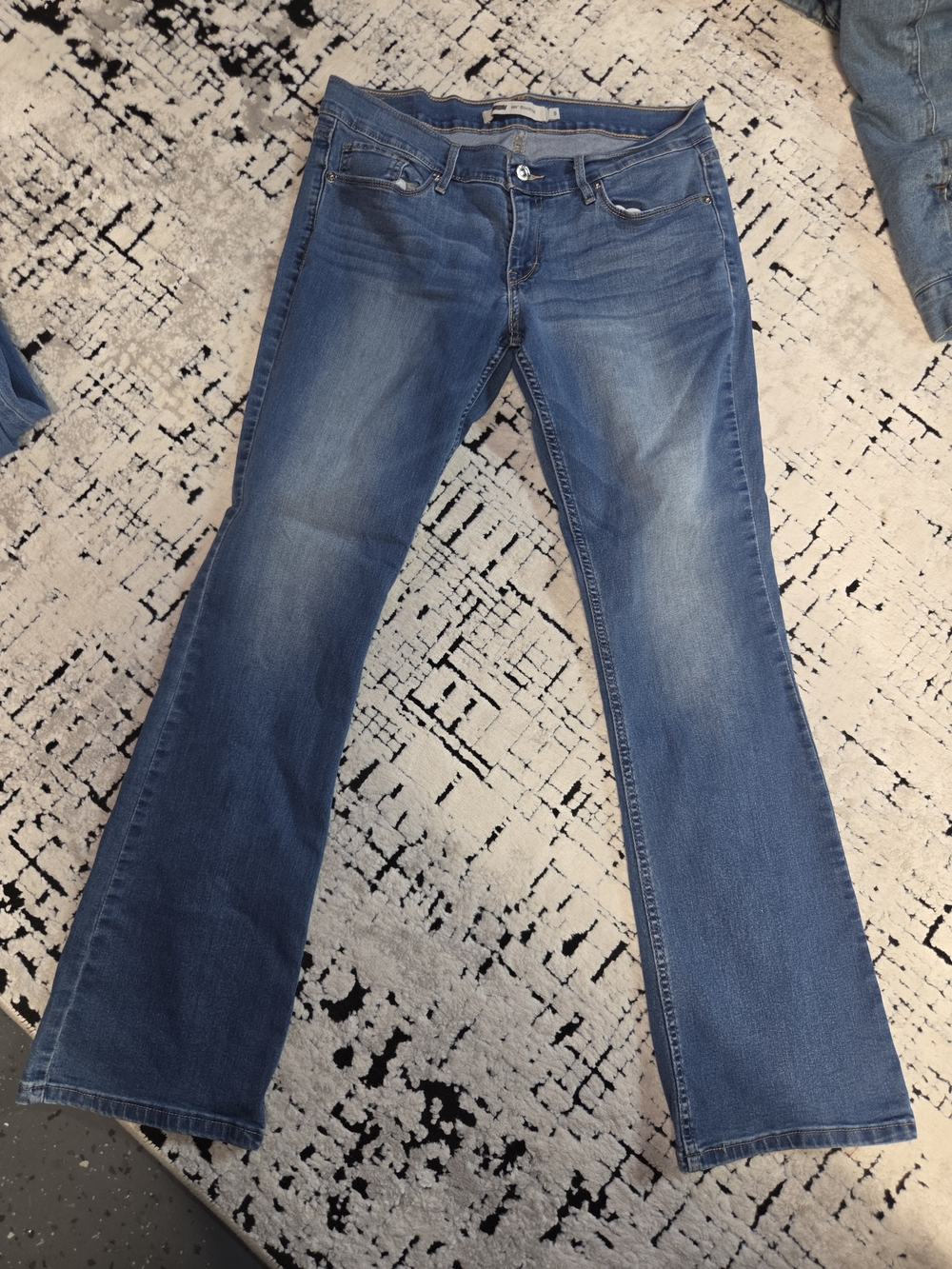 Levi's 524 Bootcut Jeans Size 9 Womens